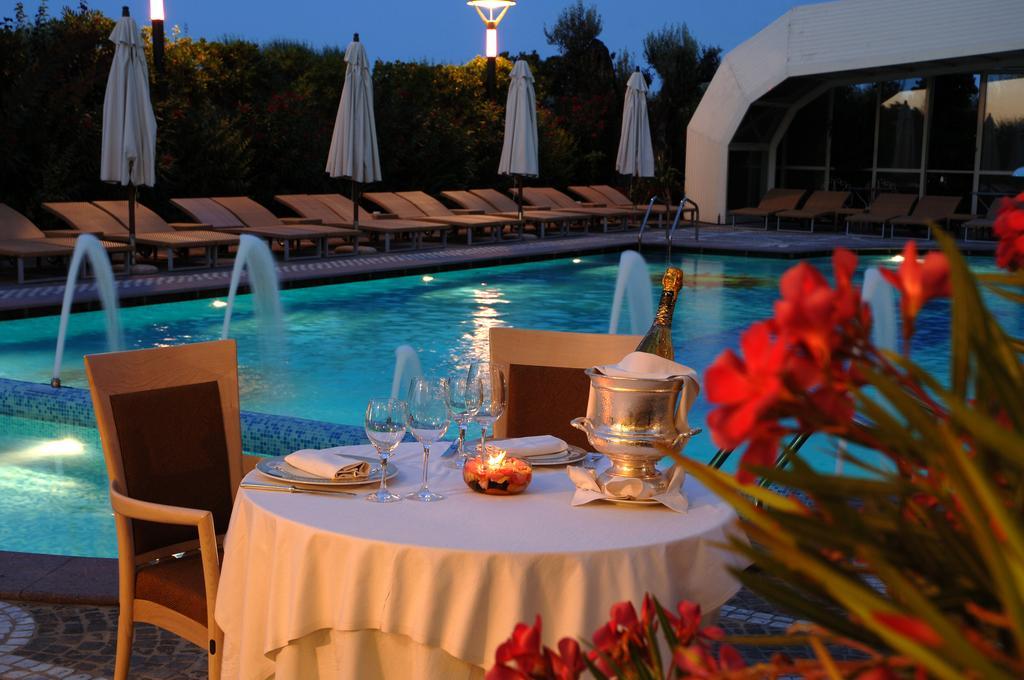 Palace Hotel Μιλάνο Μαριτίμα Εξωτερικό φωτογραφία