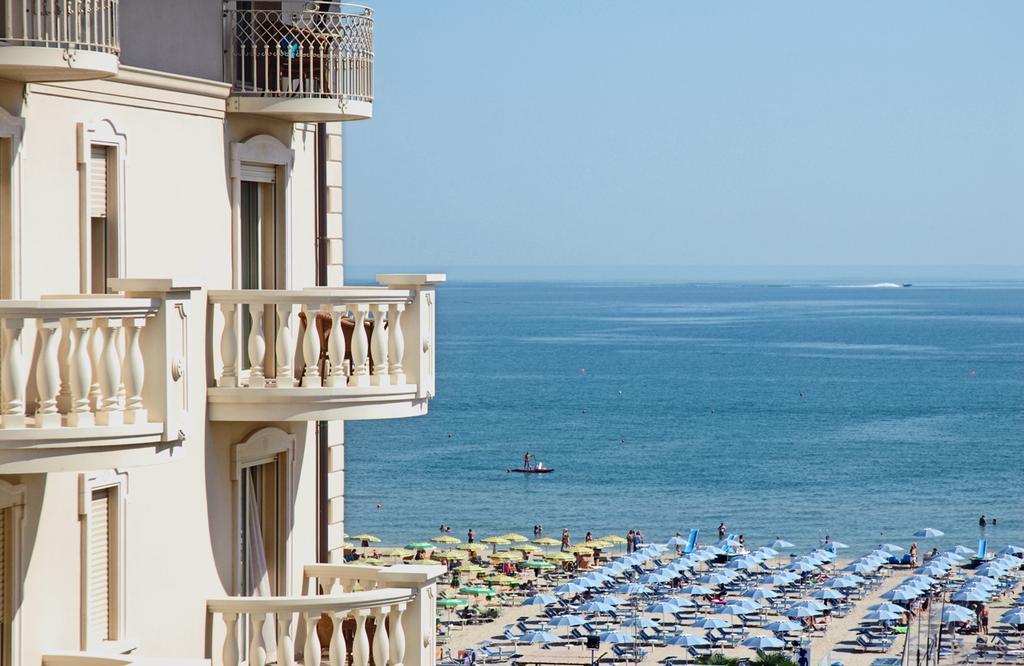 Palace Hotel Μιλάνο Μαριτίμα Εξωτερικό φωτογραφία