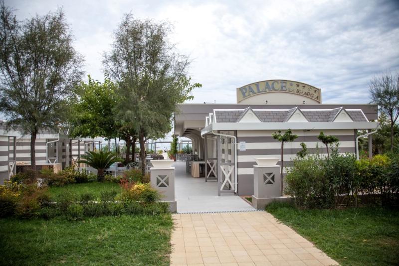 Palace Hotel Μιλάνο Μαριτίμα Εξωτερικό φωτογραφία