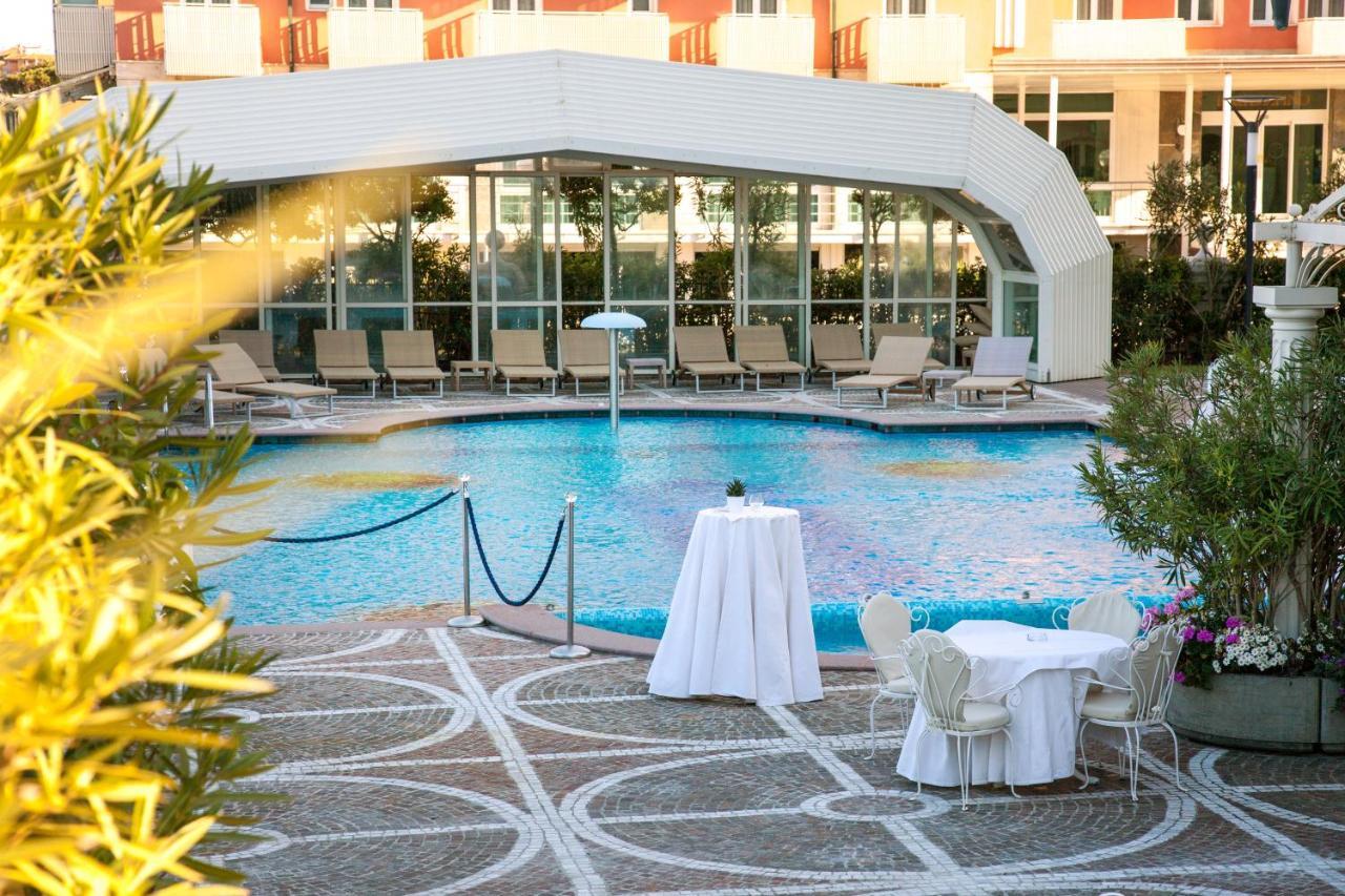 Palace Hotel Μιλάνο Μαριτίμα Εξωτερικό φωτογραφία